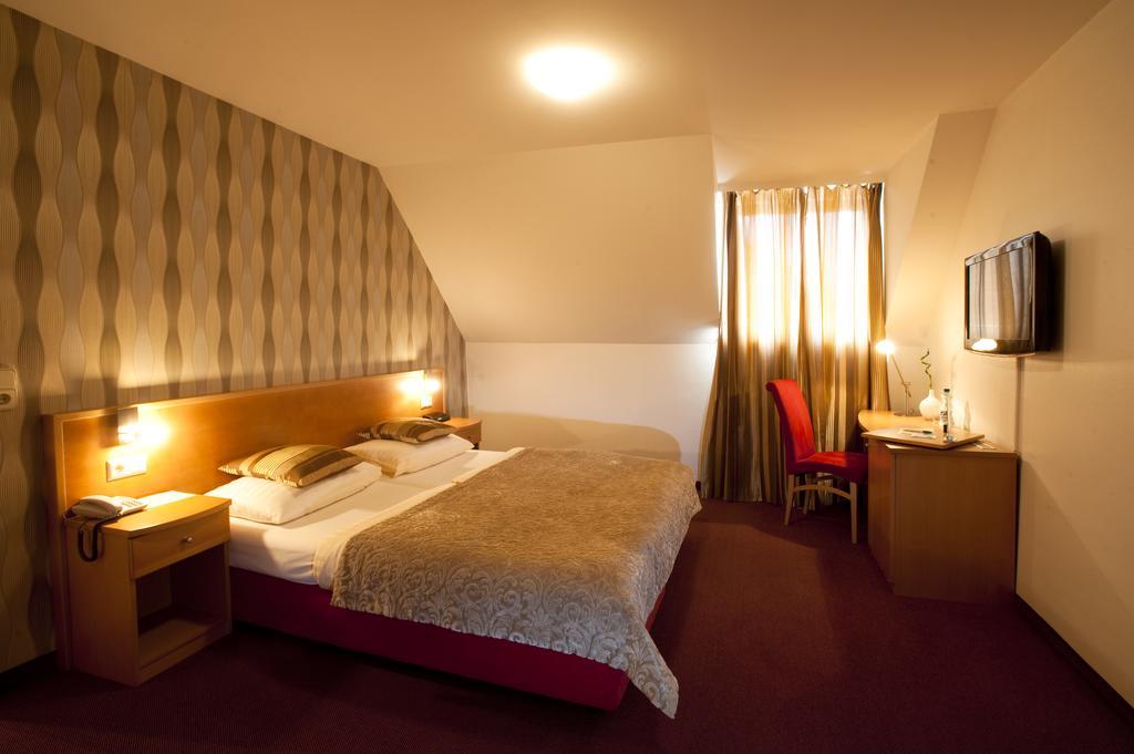 Hotel Geyer Klagenfurt am Woerthersee Eksteriør billede