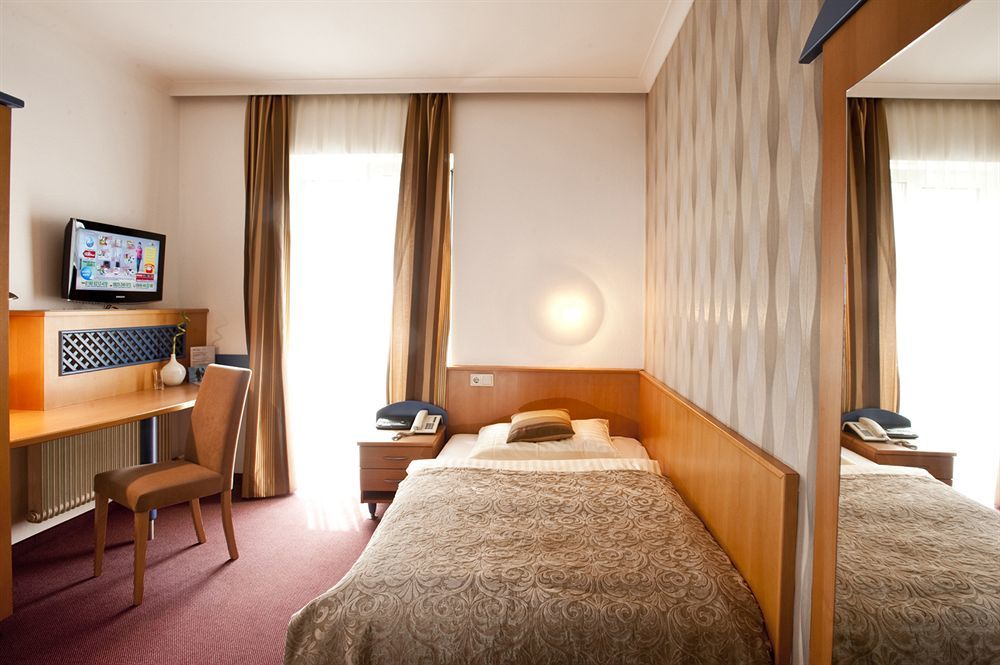 Hotel Geyer Klagenfurt am Woerthersee Eksteriør billede